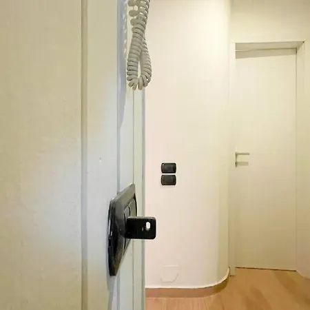 Apartment New Central Flat Milan